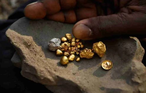 Who can export gold from Zimbabwe